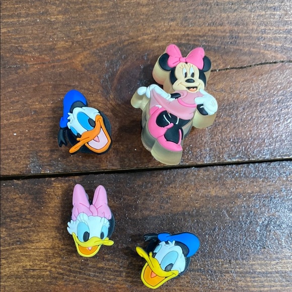 Jibbitz croc charms Disney Minnie Mouse Donald Duck Daisy Duck - Picture 1 of 2